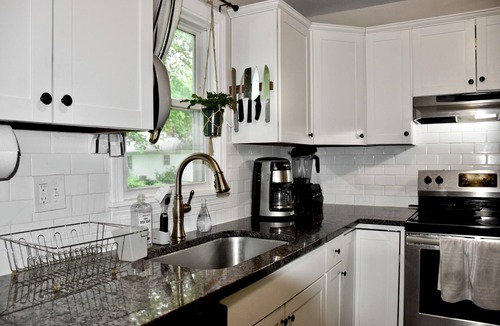 Tower Homes House | 3-bedroom home in Waldo and 15 minutes to Arrowhead stadium