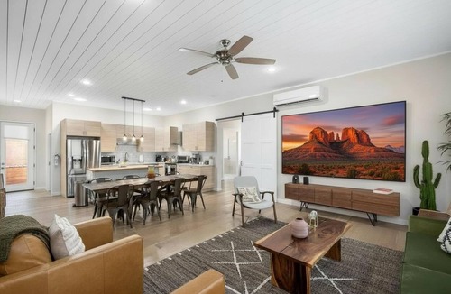 West Sedona Cabin | 3 King Suites Hot Tub Sauna Plunge