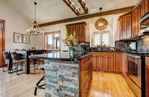 Estes Park Condo | 3 miles to RMNP-mountain and lake views right from deck- peaceful area of Estes