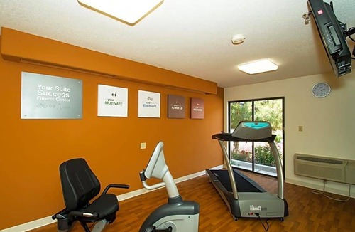 Taos Hotel | 3-Star Hotel ∙ Sagebrush Inn & Suites
