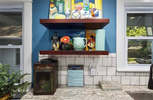 Rosedale House | 30 day Stay! Hot Tub Sleeps 5 Near KU MED+Plaza