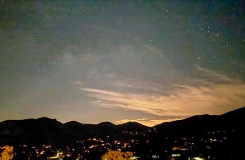 Venner Ranch Estates House | 3BR Cabin Near RMNP | Sweeping Views + Fireplace