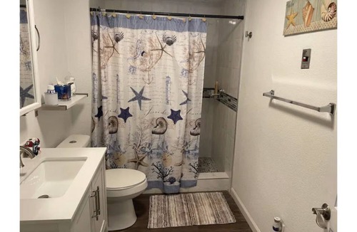 Two Rivers House | 4 Bed 1 Bath Cape Cod Vacation House In Two Rivers