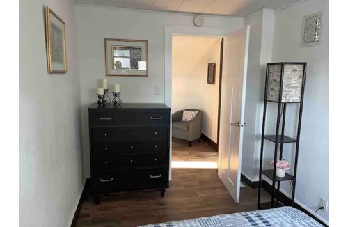Two Rivers House | 4 Bed 1 Bath Cape Cod Vacation House In Two Rivers