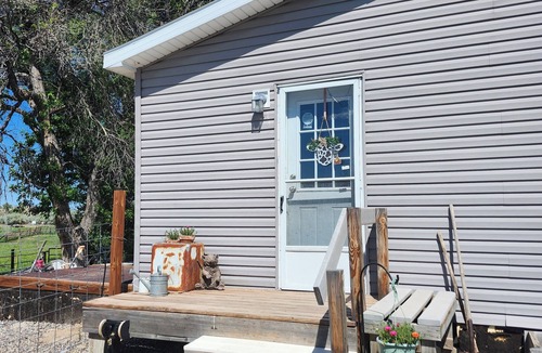 Lucerne House | 4 Bedroom, 2 Bath Historical Homestead on the Bighorn River- Longwell Boat Ramp.