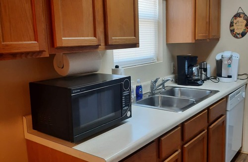 Skiatook House | 4 Bedroom-2 Full Baths Close to lake - 20 min to airport
