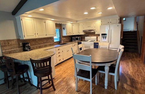 Spirit Lake House | 4- bedroom house East Lake Okoboji