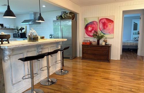 South Kansas City House | 4-bedroom house in Kansas City. 16 miles from GEHA stadium for Major international sporting event
