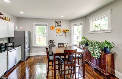 Omaha House | 4 Mi to Dtwn Omaha: Spacious Home w/Fenced Yard!