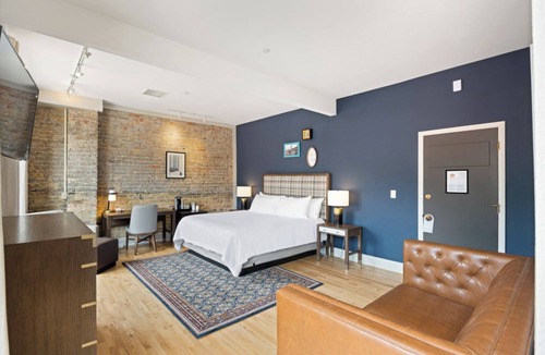 Glenwood Springs Hotel | 4 Modern Suites | Near Downtown, Parks & Dining | Glenwood Springs