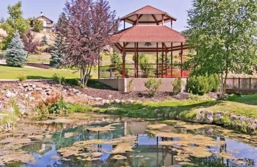 Zermatt Villa | 4-Star Zermatt Resort King Villa with Full Kitchen-Only 15 Mins to Park City!
