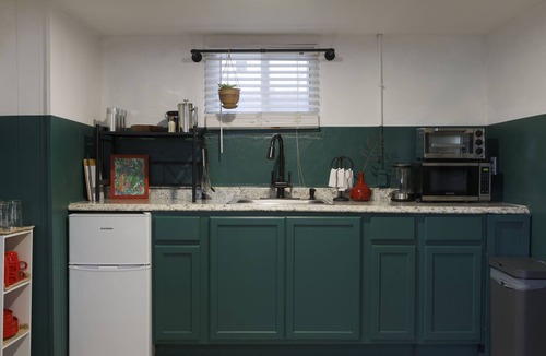 Kansas City House | 4bed studio basement! 5min->downtownKC