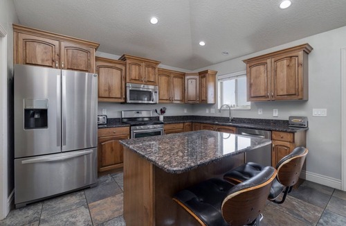Naples House | 5-bed by Dinosaur National Monument & Green River.