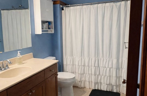 Platte City House | 5 Bedroom Pet Friendly Home 10 Minutes from Airport Perfect for World Cup.