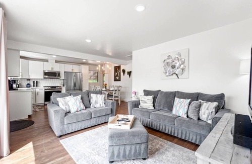 Northglenn House | 5BR 2BA - Northglenn Bungalow, Family-Friendly Stay Near Denver & Boulder