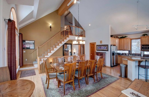 Keystone House | 5BR Home in Keystone Ski Area-private hot tub; panoramic view; 16 separate beds