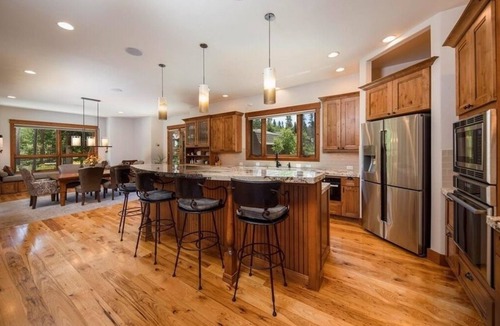 Weisshorn House | 5Stars! "Like Staying at the Ritz!" Luxury in-town Home, Amazing Views & Hot Tub