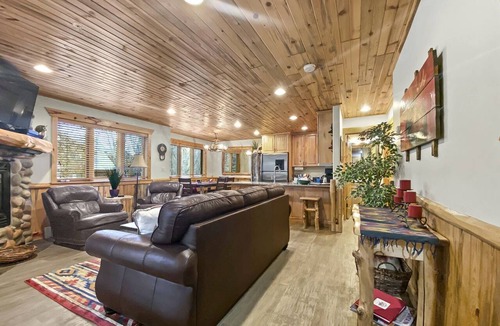 Park City Cabin | 6 A Timberwolf Lodge in Park City, Utah