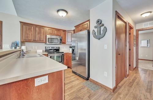 Arnolds Park Cabin | 6 Free Water Park Passes- Family Cabin over looking a pond!