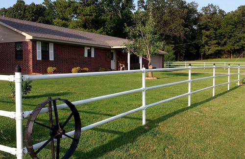 Broken Bow House | 80 Acre Ranch Style Home in Town, 15 min from Broken Bow Lake & Private Pool!