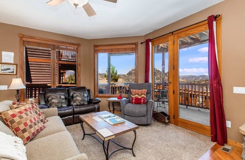 Estes Park Condo | 94 m² Condo ∙ 2 bedrooms ∙ 6 guests