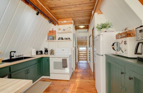 Fostoria Cabin | A-Frame with Hot Tub, Fire Pit, Game Room