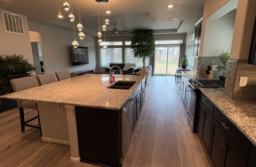 Aurora House | A Little Comfort 3-bedroom house with AC in charming Aurora, close to DIA