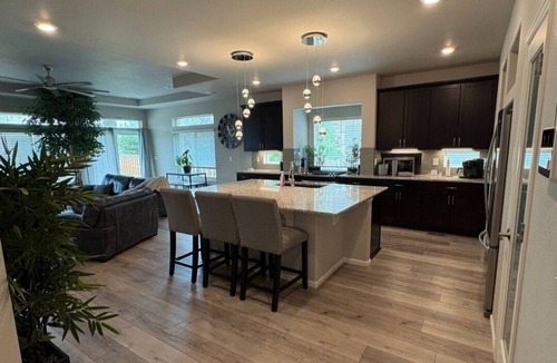 Aurora House | A Little Comfort 3-bedroom house with AC in charming Aurora, close to DIA