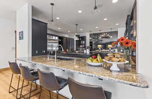 Wilson House | Abode at Open Meadows, luxury estate, sleeps 23