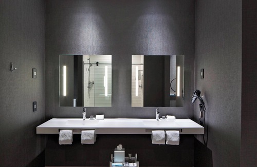 Historic East Village Hotel | AC Hotel Des Moines East Village