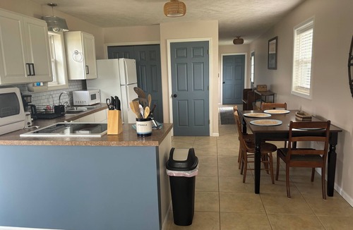 Bendena House | Adorable 2 bedroom cabin on the Missouri River
