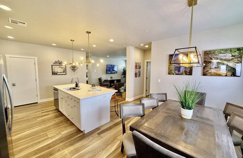 Washington Fields Condo | Adventure Point | Pool/Hot Tub