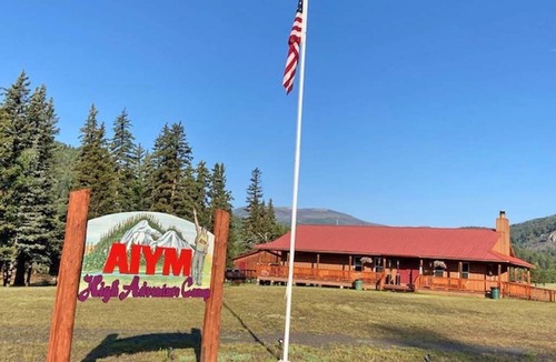 Capulin House | AIYM Camp Riverfront Family Cabin-Alamosa Canyon, CO!