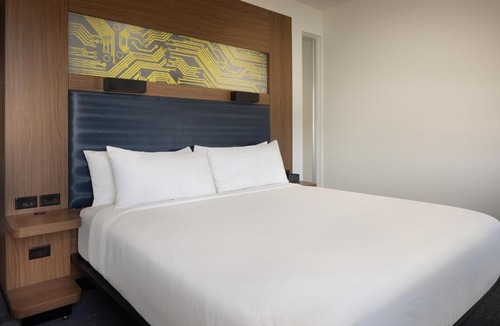 Greenwich Hotel | Aloft by Marriott Wichita