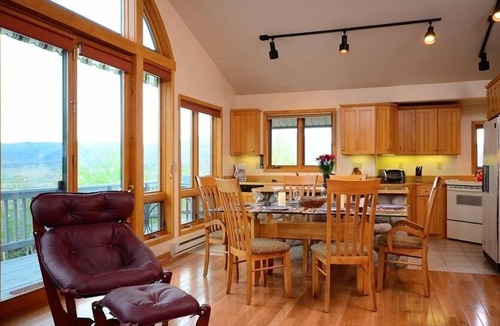 Steamboat Springs House | Amazing 40 Mile View! Cozy Efficient Home DOG? Hot Tub, 2 Car Heated Garage