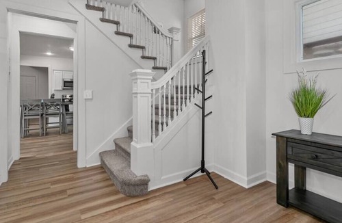 South Hyde Park House | Amazing 6 bdrm Home/Downtown KC/Near Plaza/UMKC