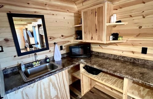 Rockerville Cabin | Amazing Cabin Incredible for Outdoor Lovers in South Dakota
