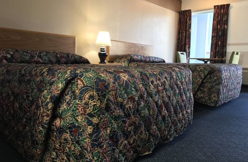 Kansas City Hotel | American Motel Kansas City, Kansas