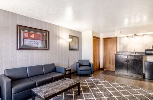 Fort Collins Hotel | Americas Best Value Inn & Suites Ft. Collins E at I-25