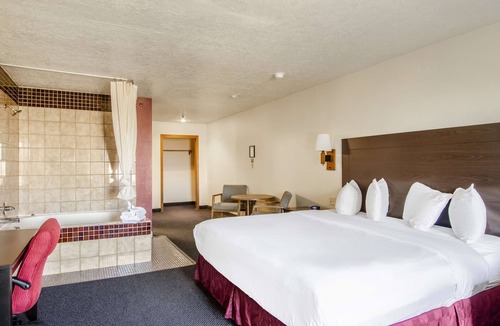Fort Collins Hotel | Americas Best Value Inn & Suites Ft. Collins E at I-25