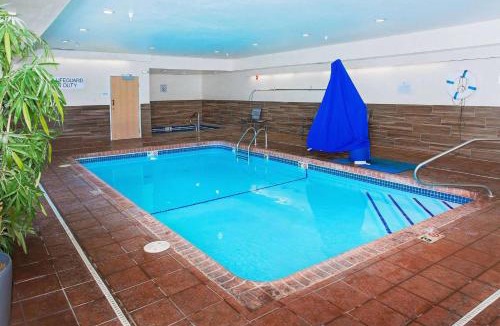 Hays Hotel | AmericInn by Wyndham Hays