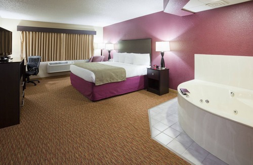 Osceola Hotel | AmericInn by Wyndham Osceola