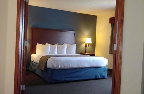 Fort Collins Hotel | AmericInn by Wyndham Windsor Ft. Collins