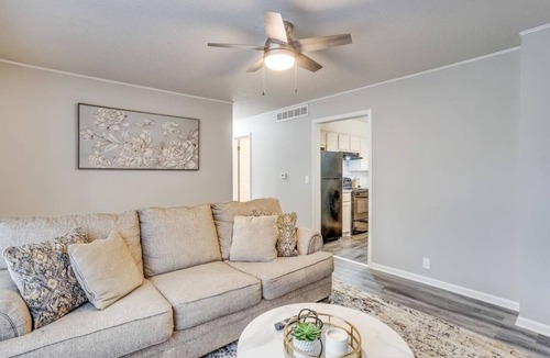 Andover House | Andover Bungalow - Sleeps 6