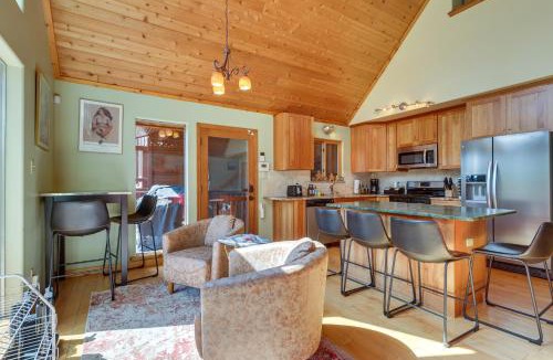 Angel Fire House | Angel Fire Cabin w/Deck: Hike, Golf & Cool Off!