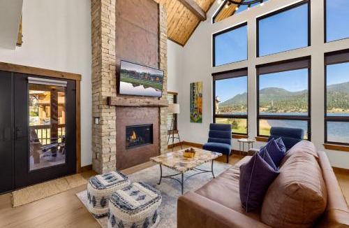 Estes Park House | Anglers Paradise - Located on Lake Estes, Fireplace, Two Large Patios, and Private Jacuzzi