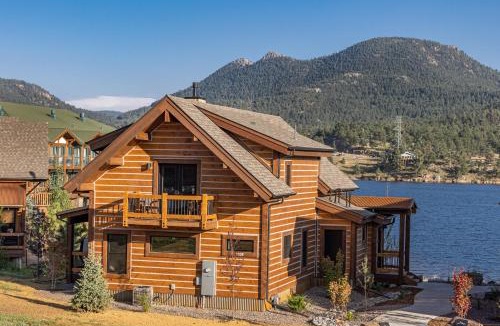 Estes Park House | Anglers Paradise - Located on Lake Estes, Fireplace, Two Large Patios, and Private Jacuzzi