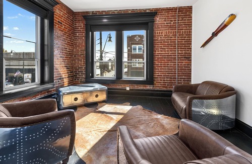 Okmulgee Apartment | Apartment 2: Okmulgee Main St