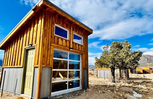 Buena Vista Cabin | Arkansas River Cabin + Breakfast
