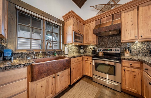 Jackson Cabin | Arnica Cabin at Jackson Hole Golf and Tennis